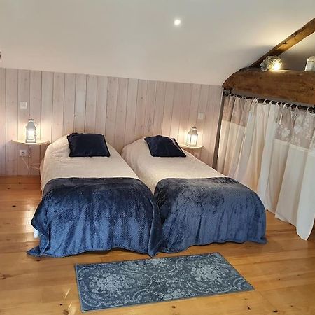Gite Spacieux - 3 Chambres - Calme Et Charmant Cubnezais Luaran gambar