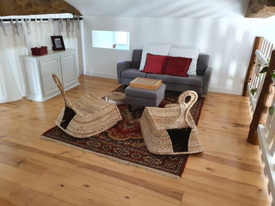 Gite Spacieux - 3 Chambres - Calme Et Charmant Cubnezais Luaran gambar